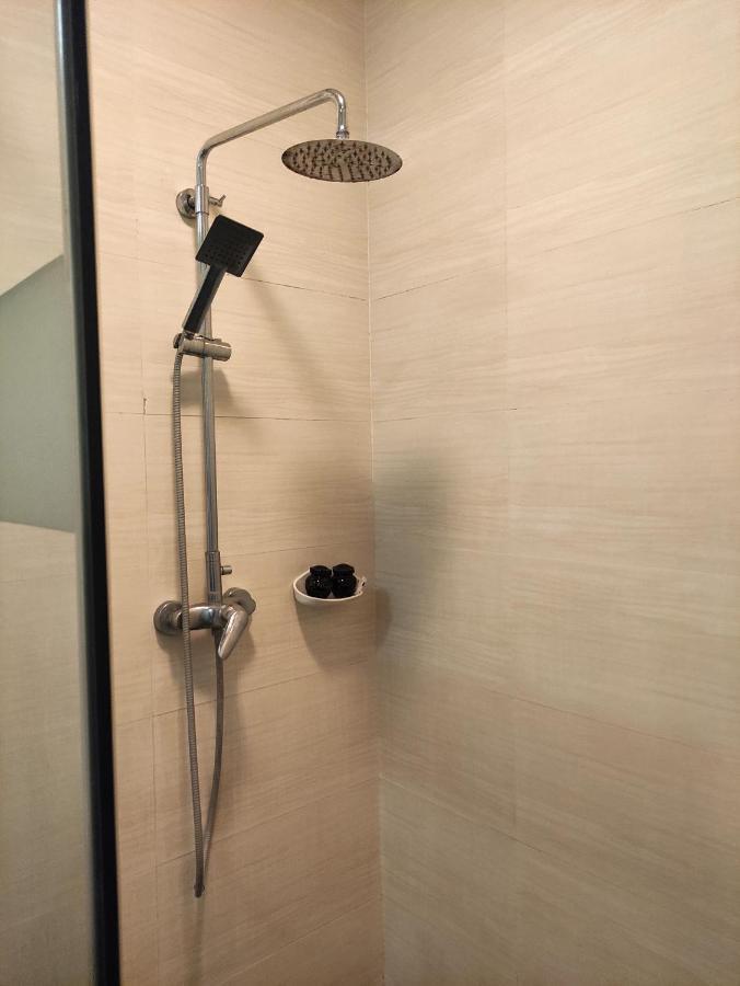 Attran Hotel Моламяйн Екстериор снимка